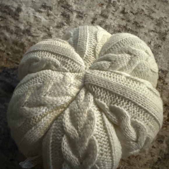 Cozy Knit Pumpkin Decor - Picture 3 of 4